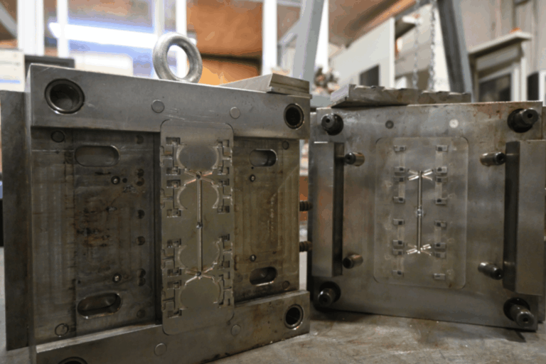 Desarrollamos y fabricamos prototipos y moldes de inyección de plástico